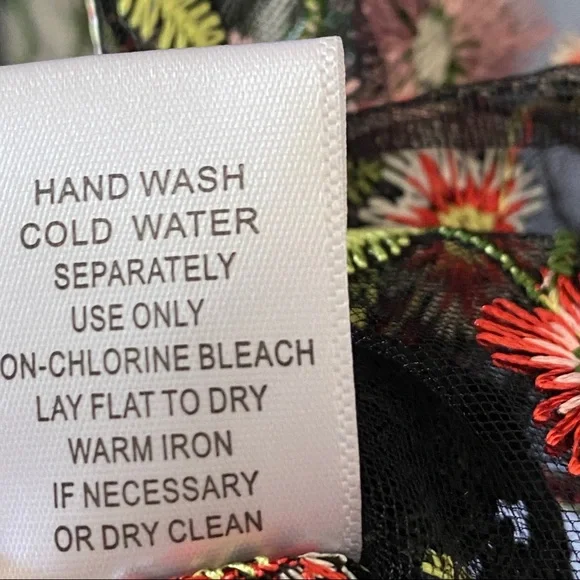 Chris McLaughlin Floral Mesh Dress Topper Size Medium NEW WITH TAGS - Picture 9 of 10